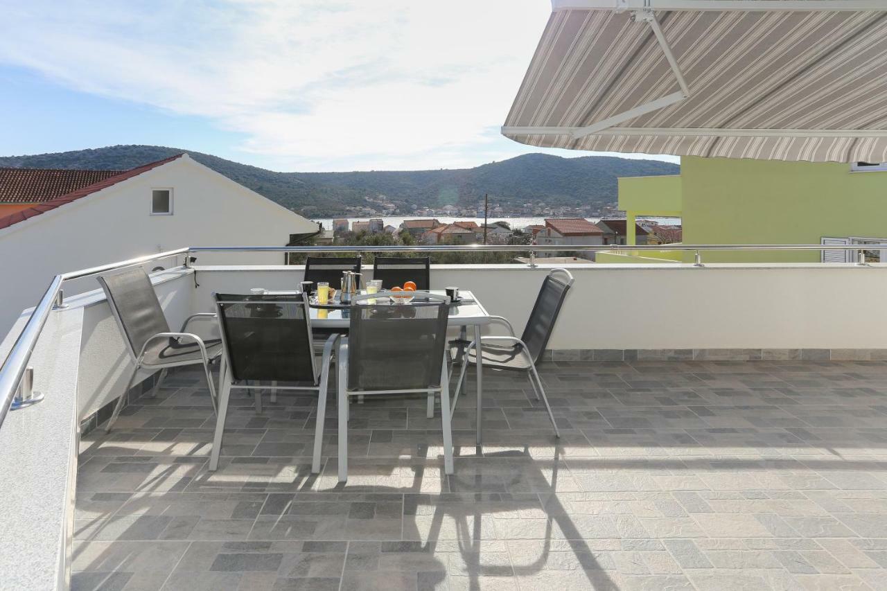 Villa Supuk Vinišće Exteriör bild