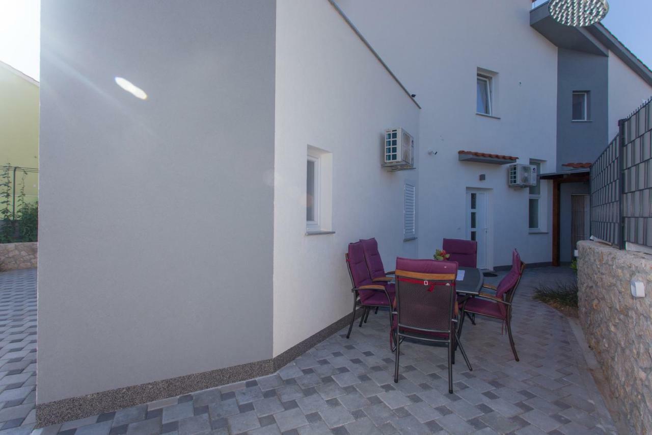 Villa Supuk Vinišće Exteriör bild