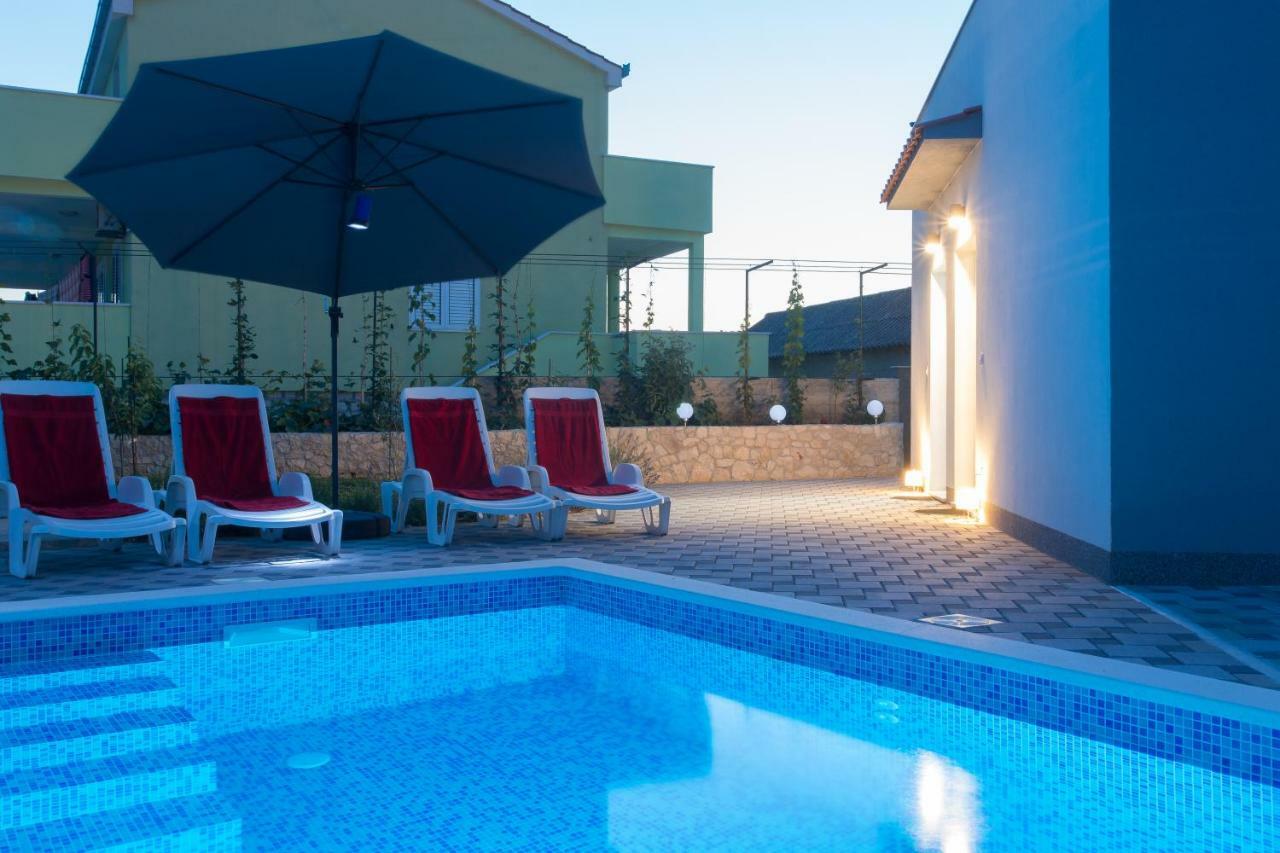 Villa Supuk Vinišće Exteriör bild