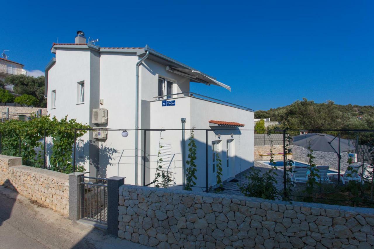 Villa Supuk Vinišće Exteriör bild